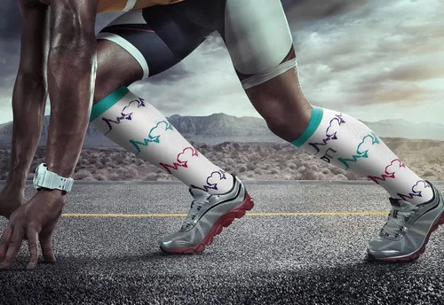 Vista 2 de QUXIANG Calcetines de compresión de cobre para mujeres y hombres de circulación 8 pares Lo mejor para correr y ciclismo atlético 15-20 mmHg Cobre