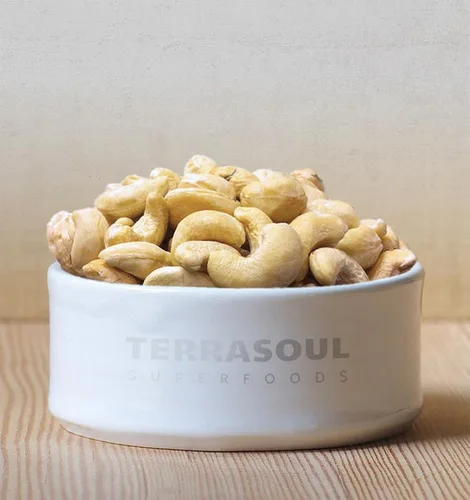 Vista 3 de Terrasoul Superfoods Anacardos orgánicos (Enteros), 6 libras