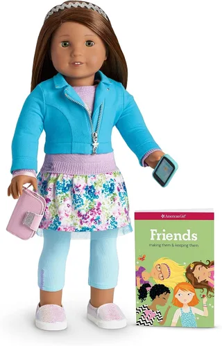 Vista 2 de American Girl Truly Me - Muñeca #79 de 18 pulgadas con ojos color avellana, cabello castaño y piel media con matices neutros, para mayores de 6 años