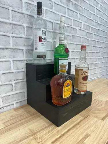 Vista 4 de Estantería de exhibición escalonada hecha a mano, exhibición de barra de tres niveles, organizador de barra, exhibición de botellas de licor
