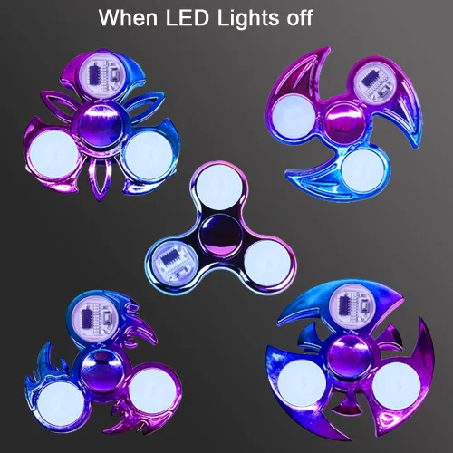 Vista 2 de KINGJOY Juguetes giratorios chapados en metal, 5 piezas, con formas frescas y luz LED, terapia relajante para niños y adultos, alivio del estrés
