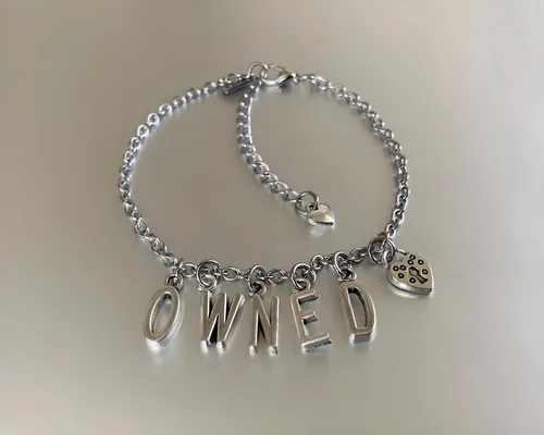 Vista 4 de Joyería de pulsera tobillera con dije de cerradura - BDSM Bondage, Acero inoxidable, Ágata