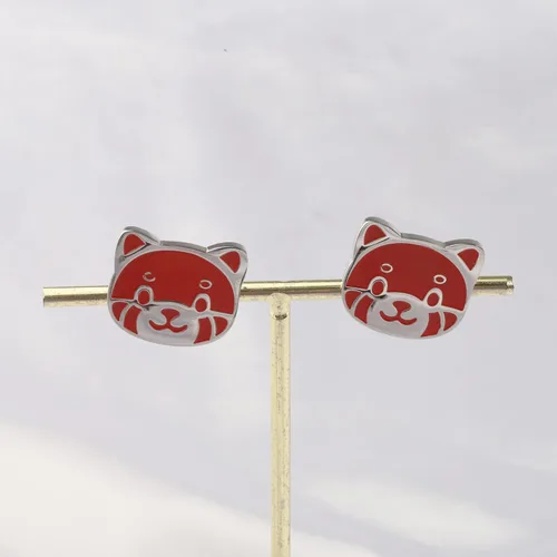 Vista 4 de Pendiente de panda rojo para fanáticos de panda rojo, regalo con temática de panda, joyería de panda rojo, aretes de oso panda