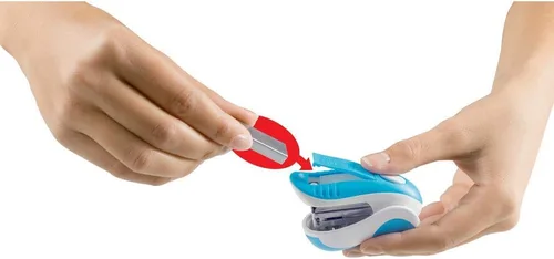 Vista 5 de Maped Mini grapadora ergológica y 400 grapas, colores surtidos (352110)