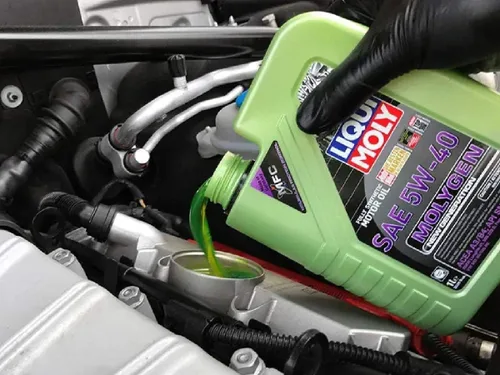 Vista 4 de Liqui Moly Aceite de motor de nueva generación Molygen 5W-40, 5 l + 1 l