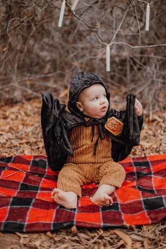 Vista 2 de USKIDKK Disfraz de bruja Hocus Poccus con capucha para bebés y niñas pequeñas para Halloween