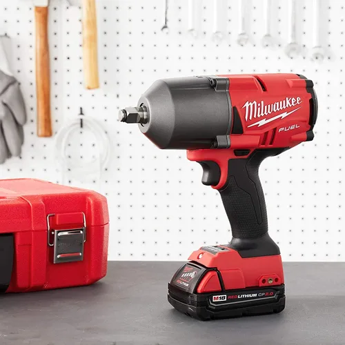 Vista 5 de Milwaukee 2767-20 M18 Fuel - Llave de impacto de alto torque de 1/2 pulgada con anillo de fricción