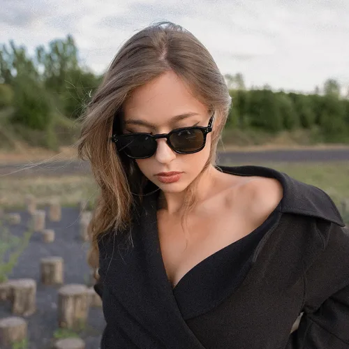 Vista 2 de ZENOTTIC Lentes de sol polarizados retro para mujer y hombre para cara pequeña, tonos clásicos cuadrados vintage, 100% protección UV a la moda