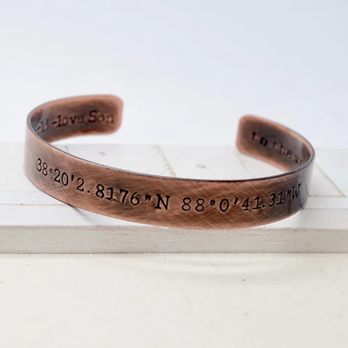 Vista 2 de Coordinates Copper Cuff Bracelet - Custom Latitude Longitude GPS Location, Personalized Valentines Gift for Men and Women
