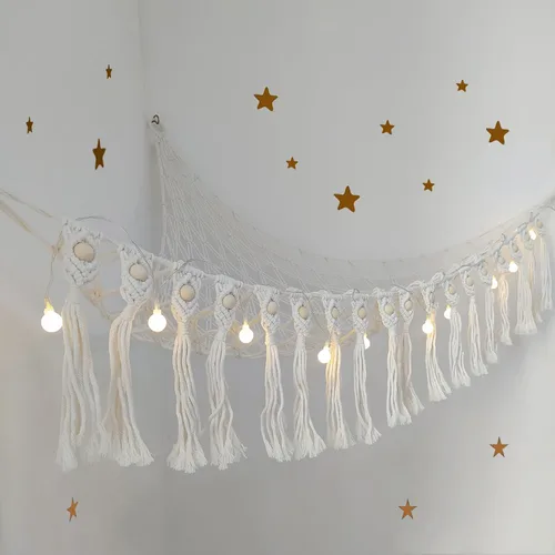 Vista 2 de Red Grande para Animales de Peluche o Hamaca, Hamaca de Juguete de Macramé Boho con Luces LED, Red que Decora la Habitación y Ahorra Espacio