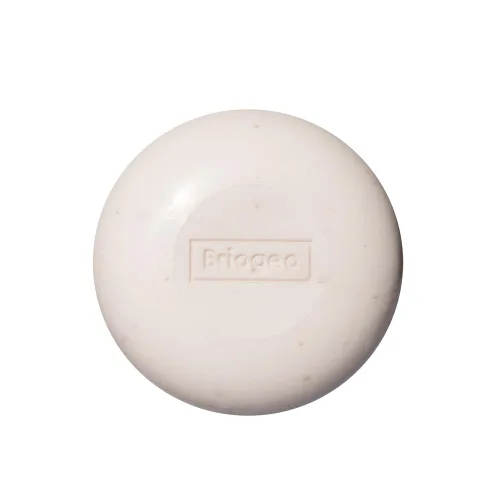 Vista 2 de Briogeo Be Gentle, Be Kind Aloe + Oat Milk Barra de limpieza ultra calmante 3 en 1 Champú sólido, acondicionador y gel de baño para piel sensible