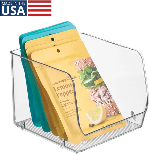 Vista 2 de iDesign - Bandeja de almacenamiento apilable con parte frontal abierta para despensa o almacenamiento doméstico, transparente, fabricada en EE. UU