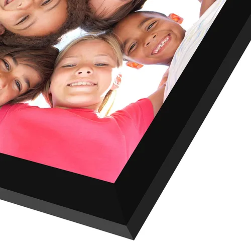 Vista 7 de Armazón de fotos con bisagra y frente de vidrio. Fabricado para exhibir dos fotos de 4 x 6 pulgadas, se para de manera vertical en el escritorio