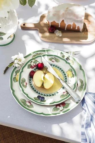 Vista 2 de Villeroy & Boch French Garden Fleurence - Plato para ensalada, 8.3 in, color blanco y multicolor