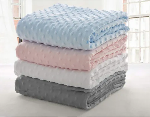 Vista 5 de American Baby Company Heavenly - Manta de recepción de felpilla suave (30 x 40 pulgadas), diseño de 2 capas con lunares minky y satén sedoso, rosa