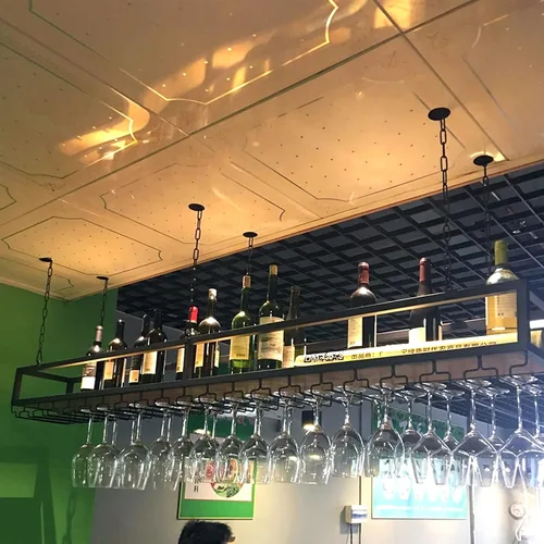 Vista 3 de Estante de techo para copas de vino, estante colgante para vino con soporte para vidrio y estante, soporte para botellas de vino colgante industrial