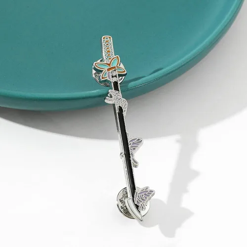 Vista 5 de Anime Demon Brooch Slayer Pin -Tanjiro Nezuko Shinobu Figure Characters Metal Sword Enamel Pins Badges Collection Cosplay Jewelry Gifts for Fans