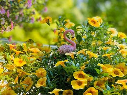 Vista 8 de MUAMAX Púas de flamenco en miniatura, paquete de 2 accesorios de jardín de hadas, figuras de flamenco de jardín en miniatura rosa, estacas