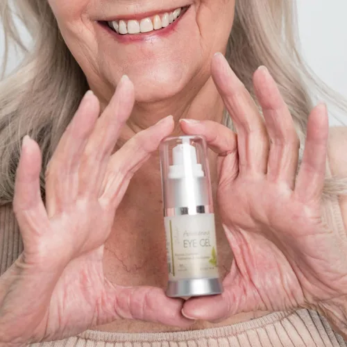 Vista 4 de Deluvia Daily Under Eye Gel - Reduce la apariencia de hinchazón, arrugas, líneas finas, bolsas, piel seca y crepé - Aloe orgánico, vitamina E, ácido