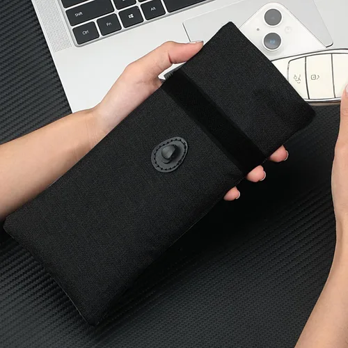 Vista 3 de awakentti Bolsa de blindaje de señal antilocalización para teléfono celular, bolsa de llave de bloqueo de señal, protección antirrobo para Negro