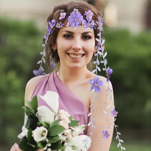 Vista 3 de Diadema de flores para mujeres - Corona floral de hadas para princesa, diadema floral para Renacimiento, feria renacentista, cosplay de boda