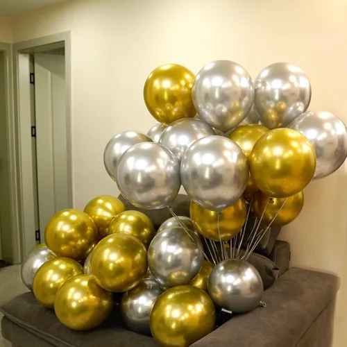 Vista 4 de Jonhamwelbor Globos cromados plateados metálicos, paquete de 50 globos de látex plateado brillante de 12 pulgadas para mujeres, hombres, niños