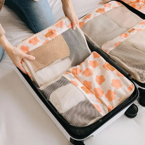 Vista 5 de Jadyn Juego de 6 cubos de embalaje grandes para maleta, bolsa de lona, equipaje, artículos esenciales de viaje de varios tamaños (margarita)