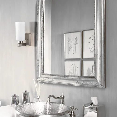Vista 7 de DEYNITE Conjunto de dos apliques de pared modernos de níquel cepillado para baño con pantalla de vidrio cilíndrico blanco lechoso