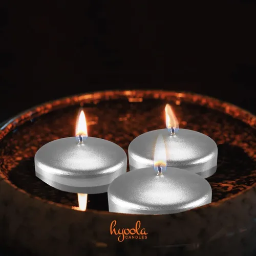 Vista 4 de Hyoola Velas flotantes plateadas metálicas de alta calidad de 2 pulgadas, 4 horas de tiempo de combustión, fabricadas en Europa, paquete de 10