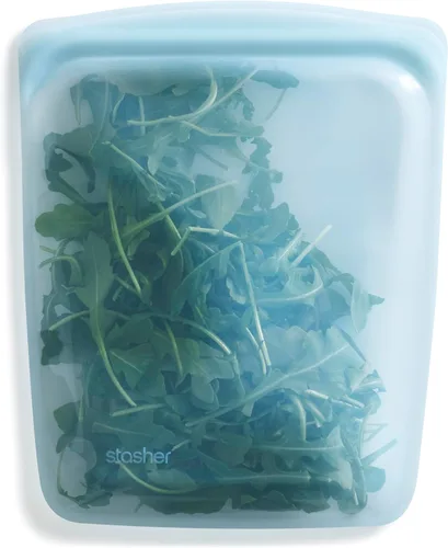 Vista 14 de Bolsa de almacenamiento de alimentos reutilizable de silicona premium Stasher de medio galón, color negro, apta para microondas, sous vide