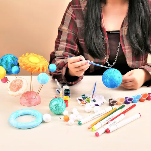Vista 4 de FFchuanhe Kit de 72 bolas de espuma modelo de sistema solar, incluye palos de bambú de espuma para manualidades, pigmentos de color, bandeja