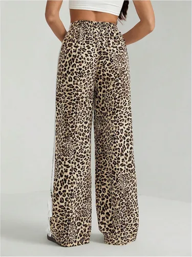 Vista 3 de Floerns Pantalones de pierna ancha con estampado de leopardo a rayas Y2K Marrón claro