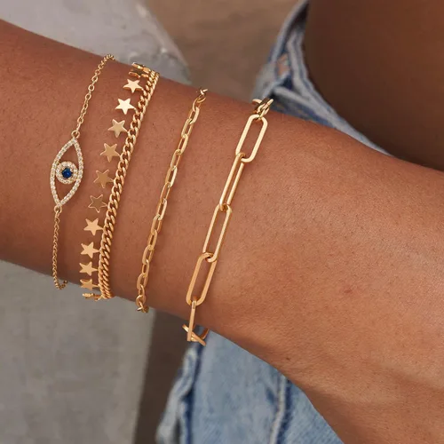 Vista 3 de Dremmy Studios Pulsera de oro para mujer, chapada en oro de 18 quilates, delicado clip de circonita cúbica, disco de moneda, estrella, cable