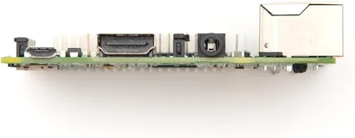 Vista 3 de Placa Raspberry Pi 3 Modelo B+ (3B+)