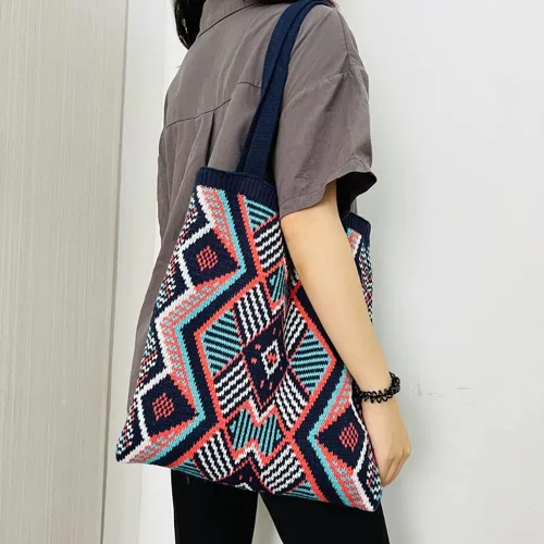 Vista 4 de Bolso de hombro bohemio de ganchillo para todos los días, bolso hippie hobo