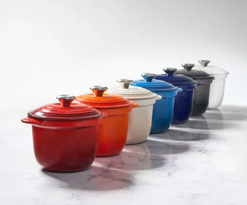 Vista 5 de Le Creuset Olla de arroz de hierro fundido esmaltado con tapa y inserto de gres, 2.25 cuartos de galón., Ostras