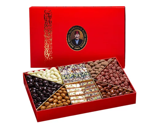 Vista 53 de Hafiz Mustafa 1864 Istanbul Baklava - Caja de pastelería - Bocadillos de postre de Baklava horneados hechos de hojas de masa filo fresca, pistacho