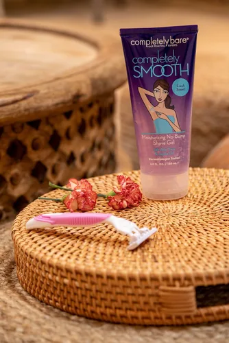 Vista 7 de completely bare completamente suave Gel de afeitado hidratante sin golpes Aloe Vera Aceite de jojoba 6 onzas líquidas