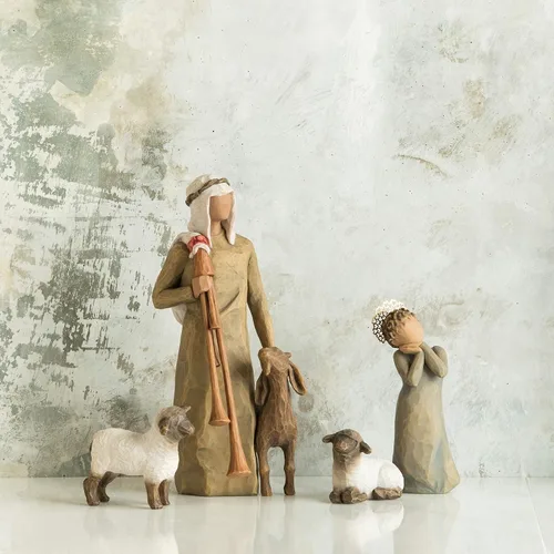 Vista 4 de Willow Tree Little Shepherdess, figuras de Belén esculpidas pintadas a mano, juego de 3 piezas