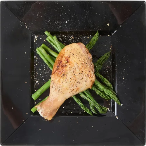 Vista 13 de Restaurantware Platos de fiesta de 8.2 x 8.2 x 0.5 pulgadas, 100 platos de postre de plástico desechables – Platos cuadrados de plástico negro