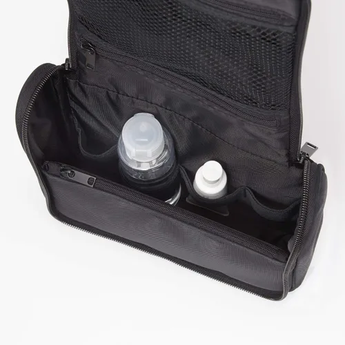 Vista 6 de Muji Funda de viaje colgante de poliéster, 6.3 in de ancho x 7.5 in de profundidad x 2.4 in de alto, color negro