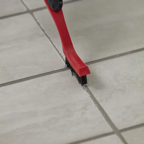 Vista 3 de Mapei UltraCare Grout Refresh - Colorante y sellador de lechada universal, botella de 8 onzas, restauración y protección de lechada fácil, alabastro