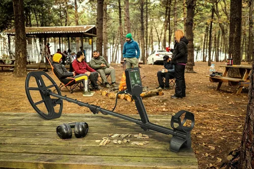 Vista 6 de Nokta The Legend PRO Pack Detector de Metales Detector de Metales + Excavadora
