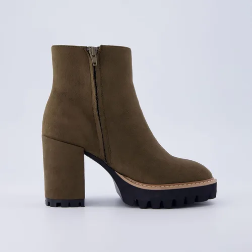 Vista 4 de CUSHIONAIRE Bota de tacón Ringo para mujer + espuma viscoelástica, anchos disponibles