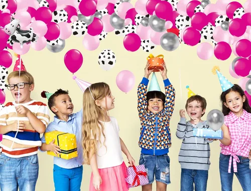 Vista 7 de Kit de arco de guirnalda de globos con estampado de vaca, 125 globos plateados metálicos rosa rosa claro para vaquera occidental, cumpleaños, boda