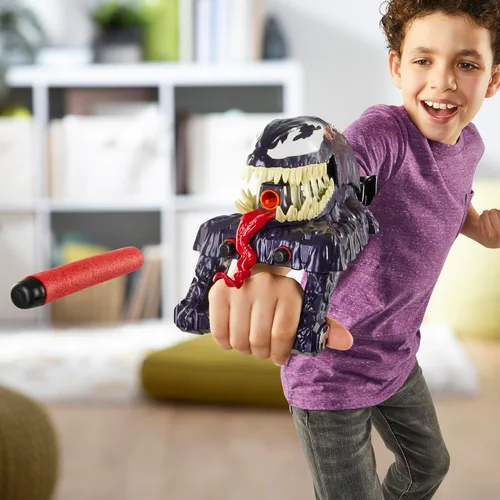 Vista 6 de Marvel Spider-Man VenomVersus Marvel's Venom Strike Blaster, juguete NERF Spider-Man, juguetes de superhéroes para niños a partir de 5 años