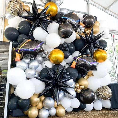 Vista 4 de PartyWoo 6 globos de estrella negra y 6 globos de estrella plateados