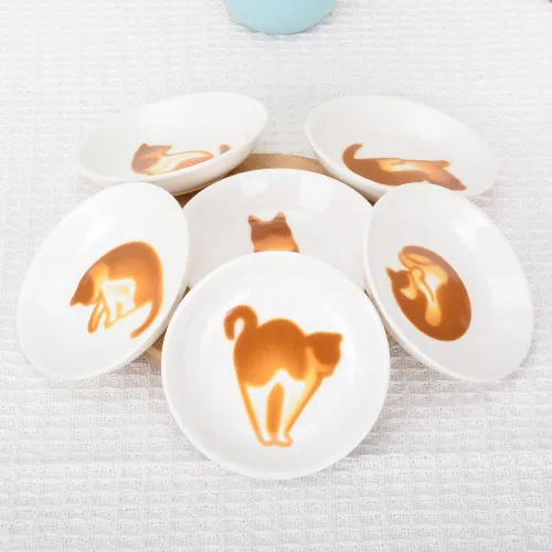Vista 4 de Lindos platos de cerámica para salsas laterales de gato, mini plato de condimentos en forma de corazón, cuenco para sushi y soja, platillos
