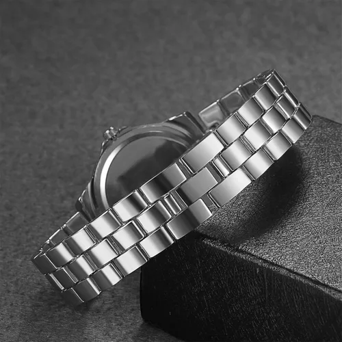 Vista 4 de Avaner Reloj de pulsera para mujer, reloj de pulsera helado, reloj de pulsera analógico de cuarzo con diamantes de imitación