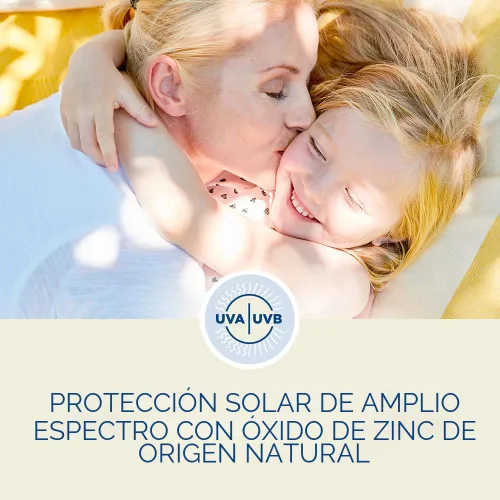 Vista 5 de Coppertone Pure and Simple Loción de protección solar mineral de óxido de zinc SPF 50, protector solar resistente al agua para piel sensible